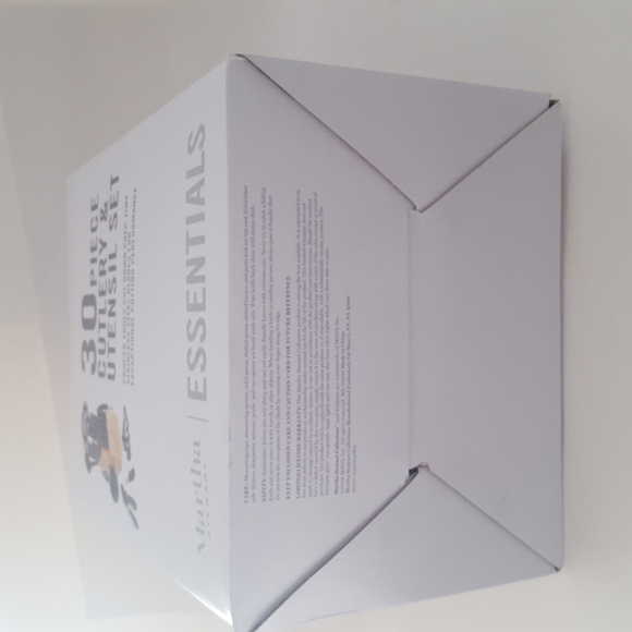 Martha Stewart essentials 30 piece cutlery and utensil set black New - Picture 8 of 13